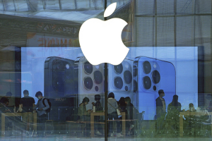 FT: Τέλος τα made in China iPhones - Πού «μετακομίζει» η Apple