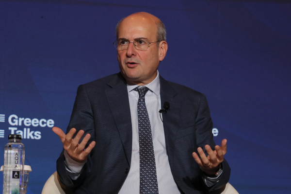 Χατζηδάκης για αγρότες: Αν δεν υπάρξει συναίνεση, ο νόμος θα εφαρμοστεί