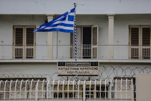 Κορονοϊός: Η κυβέρνηση προωθεί την αποσυμφόρηση των φυλακών