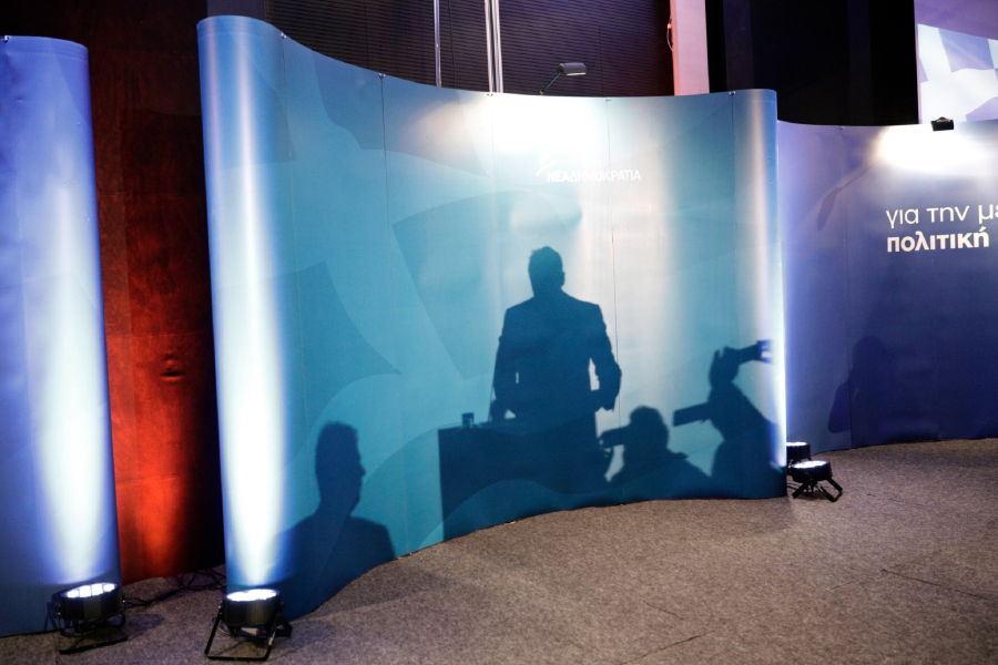 Δύο φορές έκθετα μετά τη συνέντευξη Μητσοτάκη τα μέσα ενημέρωσης