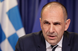 Ολοκληρώθηκε η συνάντηση Γεραπετρίτη - Σισι: Στόχος η προώθηση των διμερών σχέσεων Ελλάδας Αιγύπτου