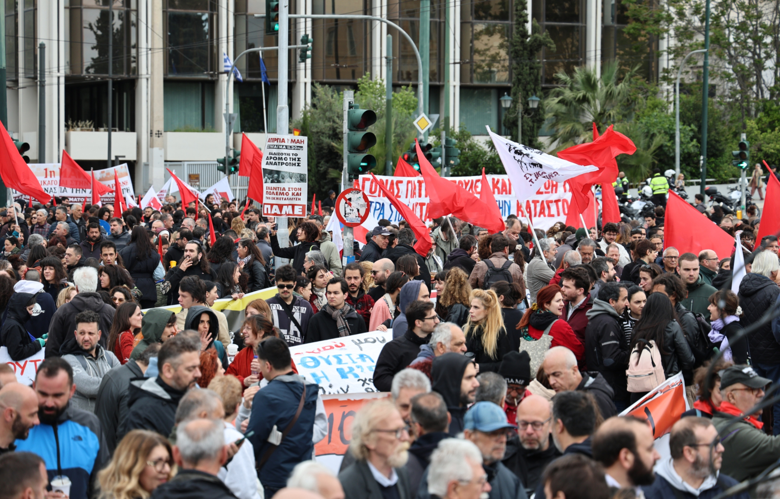 «Από το Σικάγο στην Καισαριανή»: Συγκεντρώσεις σε Αθήνα και άλλες πόλεις για την Πρωτομαγιά