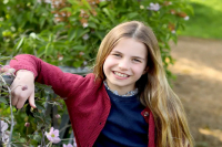 Η πριγκίπισσα Σάρλοτ έγινε 9 ετών και πόζαρε στον φακό της Κέιτ Μίντλετον