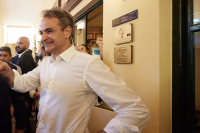 Ατύχημα με το ποδήλατο για τον Κυριάκο Μητσοτάκη - Μετέβη στο νοσοκομείο Χανίων