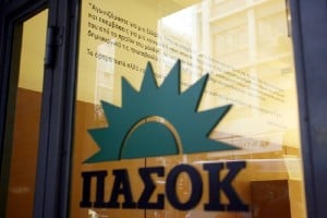 ΠΑΣΟΚ: Ο Γαβρόγλου διαλύει το ελληνικό δημόσιο Πανεπιστήμιο