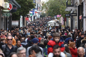 Οι Έλληνες ψάχνουν 4ημερη εργασία - Η κυβέρνηση φέρνει την εξαήμερη
