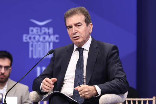 Νομοθετική ρύθμιση για τα ηλεκτρικά πατίνια προανήγγειλε ο Χρυσοχοΐδης: «Θα ήθελα να απαγορευτούν»