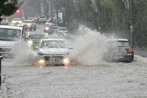 «Συναγερμός» για την ισχυρή κακοκαιρία: 8 περιοχές στο «κόκκινο» - Πότε θα «χτυπήσει» την Αττική