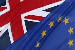 «Μάχη» για το Brexit σύμφωνα με δημοσκόπηση του ICM