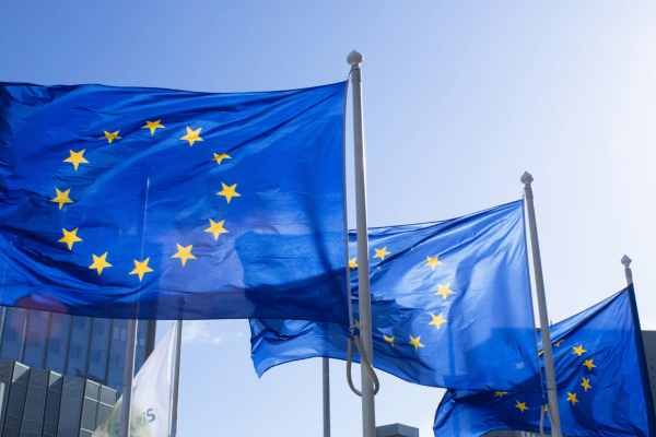 Η Κομισιόν ενέκρινε τον ελληνικό Προϋπολογισμό για το 2026