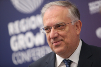 Μήνυμα συνεργασίας προς τη βιομηχανία τροφίμων από την κυβέρνηση
