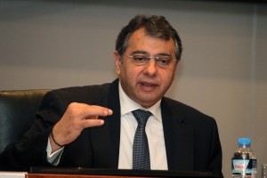 Παραεμπόριο, εκπτώσεις και Κυριακές στη συνάντηση Κορκίδη - Αυλωνίτη