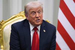 Τραμπ κατά περιοδικού Time: «Μου εξαφάνισαν τα μαλλιά»