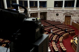 Και η Βουλή στην «μάχη» της τηλεθέασης