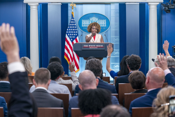 Νέες πιέσεις από Δημοκρατικούς για απόσυρση Μπάιντεν - Στο τραπέζι και η χρηματοδότηση