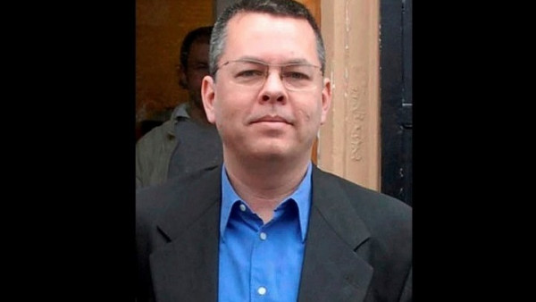 Τουρκικό δικαστήριο αρνήθηκε και πάλι να άρει τον κατ' οίκον περιορισμό του πάστορα Μπράνσον