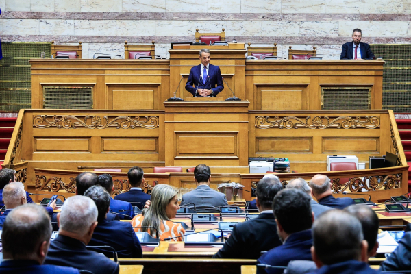 Η ήττα του επιτελικού κράτους - Όλοι εναντίον όλων σε κυβέρνηση και Κοινοβουλευτική Ομάδα