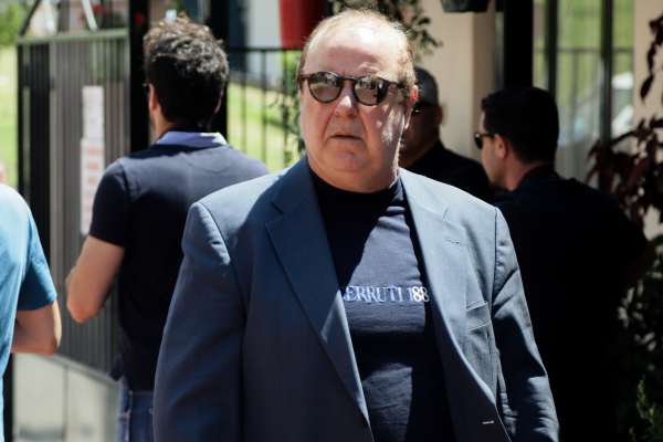 Σάλος με τη νέα... καριέρα του Χαϊκάλη: Πόσο χρεώνει τις «συνεδρίες», κάνει προσφορές για τον Δεκέμβρη!