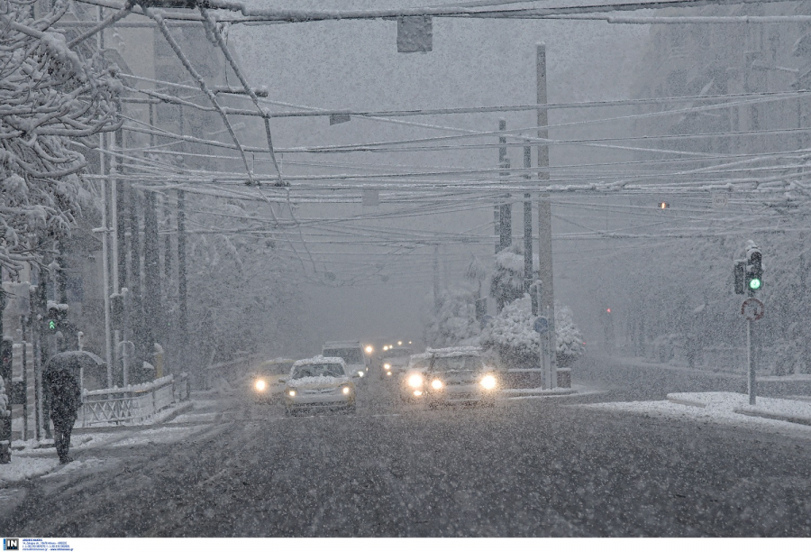 Κλειστά σχολεία αύριο: Οι τέσσερις λόγοι για διήμερη τηλεκπαίδευση