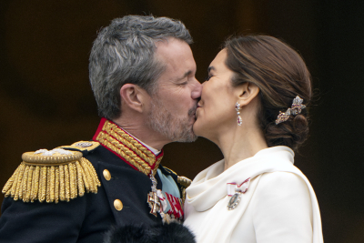 Βασιλιάς Φρειδερίκος Ι&#039;: Το βασιλικό φιλί που αντάλλαξε με τη σύζυγό του
