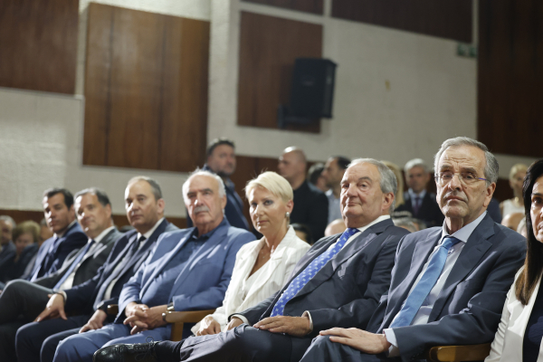 Τι κρύβει το τελεσίγραφο Καραμανλή-Σαμαρά σε Μητσοτάκη: Αλλάζεις ή σε ...αλλάζουμε