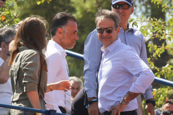 Η τρυφερή ανάρτηση του Μητσοτάκη για την κόρη του - Οι ευχές από Μανωλίδου και Φίνου (pic)