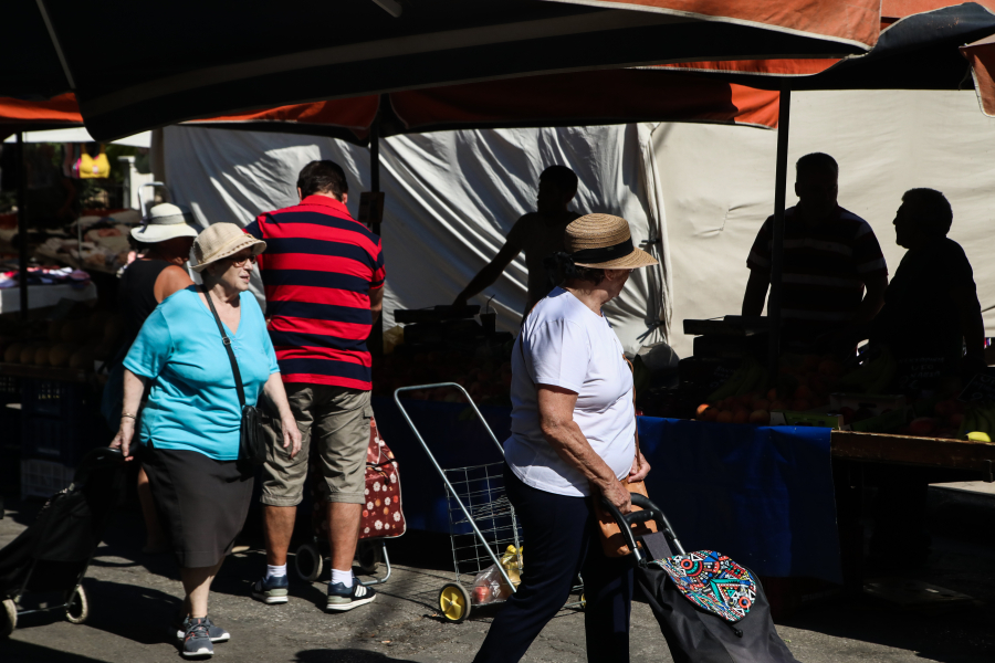 Η Θεσσαλονίκη υποδέχεται την πρώτη απογευματινή λαϊκή στην Ελλάδα με ένα... πάρτι