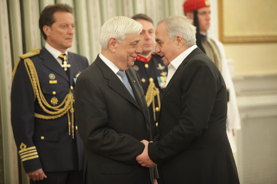 Συλλυπητήρια Παυλόπουλου για τον θάνατο Φλαμπουράρη – Θα παραστεί στην πολιτική κηδεία