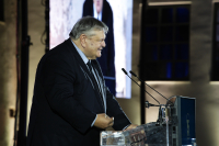 Επιχείρηση αποδόμησης του Ευάγγελου Βενιζέλου από Μαξίμου