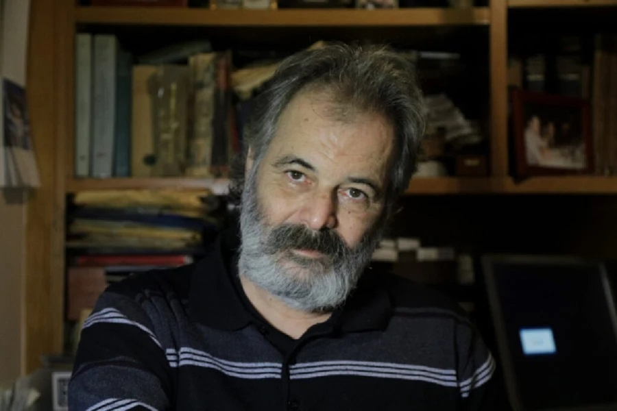 Τα «Ψάθινα Καπέλα» στα μπλόκα