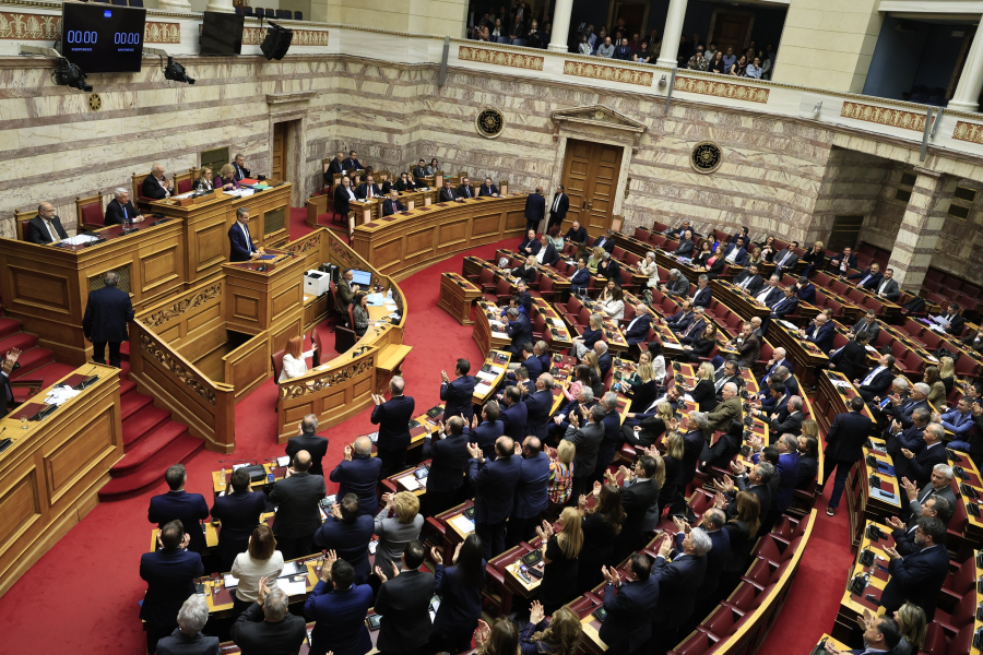 ΝΔ, ΠΑΣΟΚ, ΣΥΡΙΖΑ σε νευρική κρίση: Εσωκομματικές συγκρούσεις και προσωπικές στρατηγικές