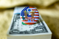 A Tax on the Rich? The U.S. Debate Offers Lessons for Greece
