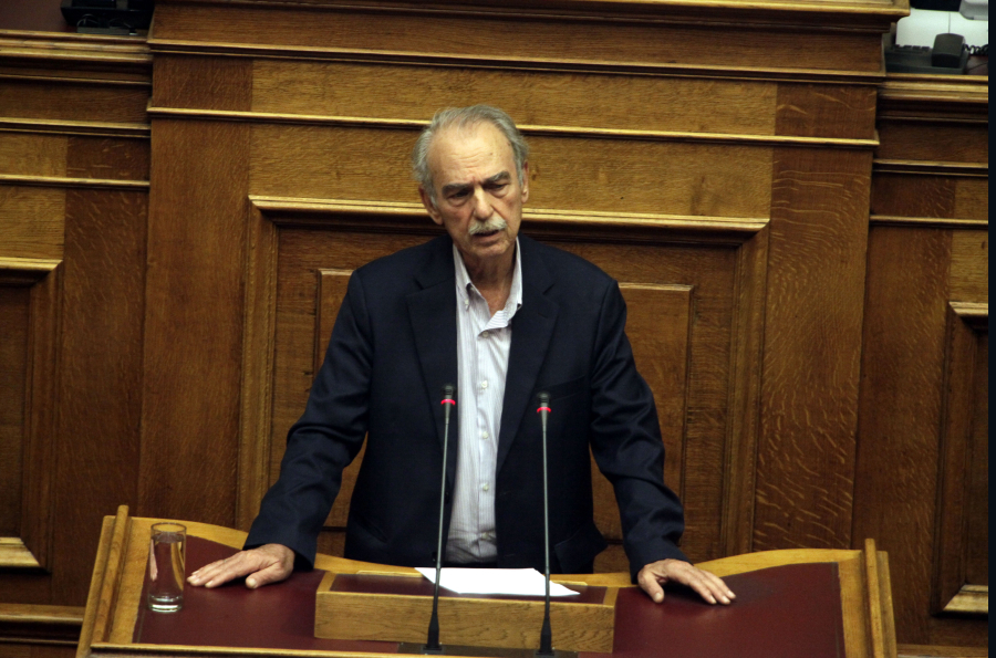Σπύρος Χαλβατζής: Το «αντίο» σε μια εμβληματική μορφή του ΚΚΕ και της ΚΝΕ – Απείθαρχος στο άδικο, στρατευμένος στο δίκαιο