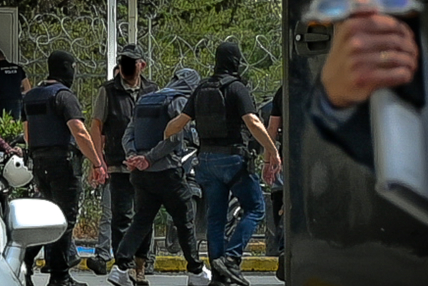 Greek Mafia: Ποινική δίωξη για 9 κακουργήματα και 6 πλημμελήματα στους συλληφθέντες