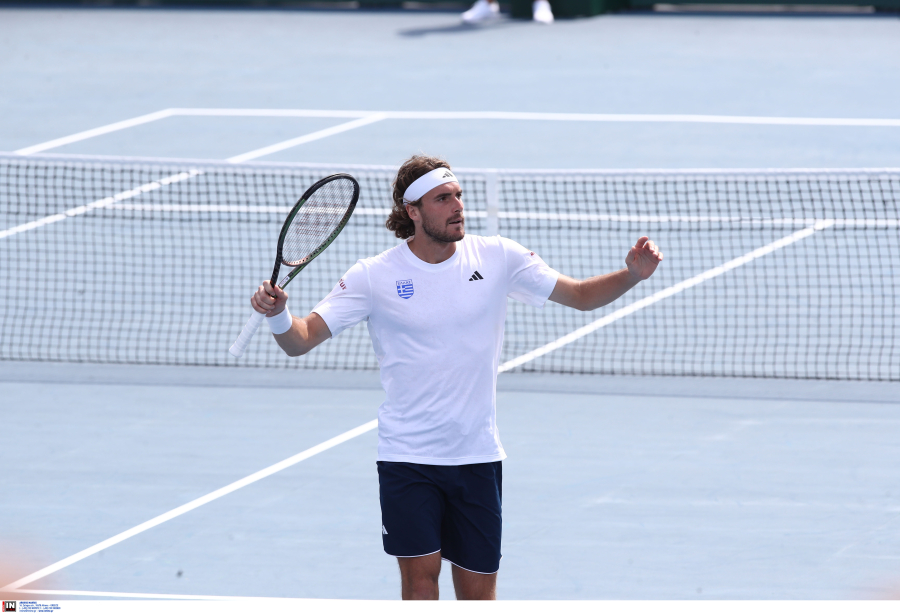 Αποκλεισμός Τσιτσιπά στη Σαγκάη, γυρίζει Ευρώπη ο τενίστας