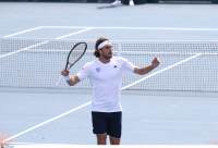 Αποκλεισμός Τσιτσιπά στη Σαγκάη, γυρίζει Ευρώπη ο τενίστας