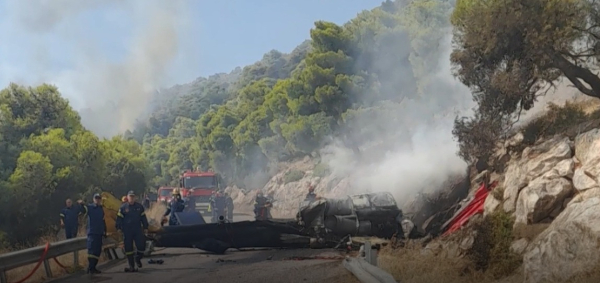 Τραγωδία στην Ψάθα: Συγκρούστηκαν δύο ελικόπτερα