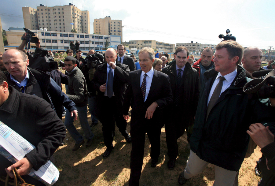 Από «εγκληματίας πολέμου», κυβερνήτης στη Γάζα: Η αμφιλεγόμενη «επιστροφή» του Τόνι Μπλερ στη Μέση Ανατολή