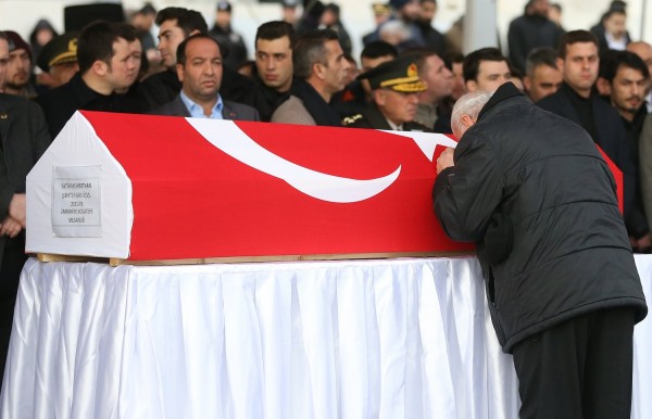 Αφριν: Οι Κούρδοι «επιφύλαξαν» μία από τις πιο αιματηρές ημέρες για τους Τούρκους