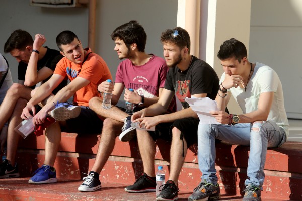 Πανελλήνιες 2017: Τα εξεταστικά κέντρα και οδηγίες για τα ειδικά μαθήματα
