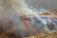 Νέες εικόνες από τη φωτιά στη Χίο σήμερα