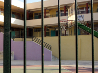 «Χαμός» σε Γυμνάσιο της Κατερίνης: Γονείς μαθητή πλάκωσαν καθηγητή, του έκαναν και μήνυση!