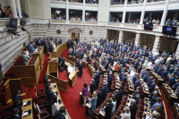 Μυρίζει εκλογές στη Βουλή...