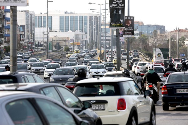 Κυκλοφοριακό «χάος» στους δρόμους της Αθήνας