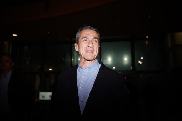 Λοβέρδος κατά... Τσίπρα και υπέρ Τραμπ για τη Βενεζουέλα!