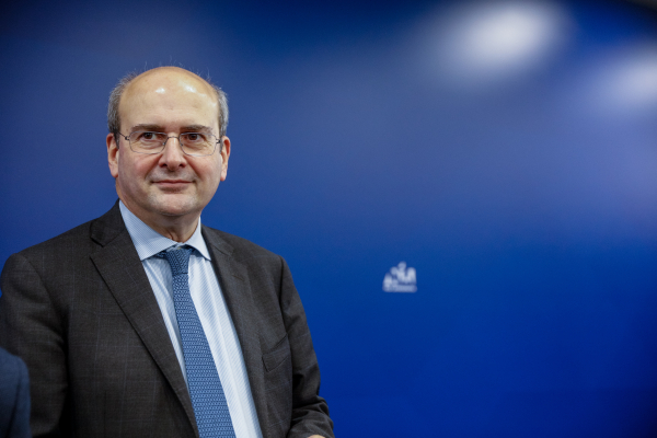 Χατζηδάκης: Η γεωπολιτική κρίση δεν αλλάζει την στόχευση για πράσινη μετάβαση