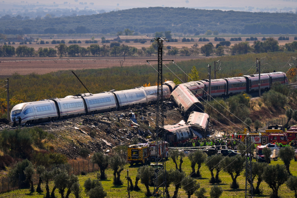 Ισπανία: «Το τρένο δέχθηκε χτύπημα από πίσω» λέει η εταιρεία Iryo