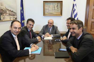 Καλά κρατεί η «μάχη» για την εκλογή προέδρου στην ΝΔ