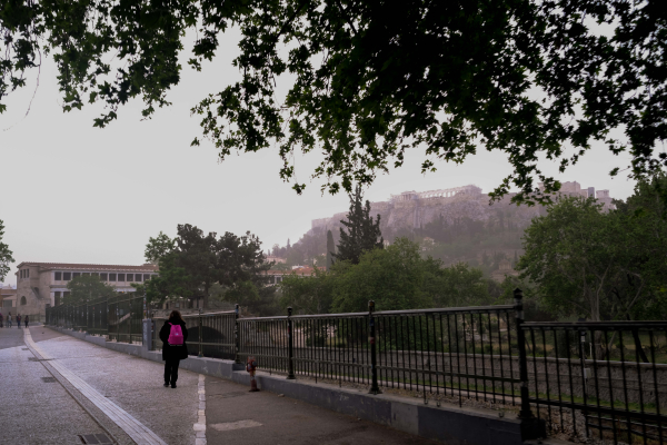 Αναστάτωση σε δήμους της Αττικής λόγω της έντονης οσμής: Έλαβαν διαβεβαιώσεις ότι δεν υπάρχει διαρροή φυσικού αερίου