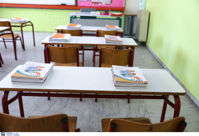 Μετά τα καταστήματα κληρώνει για άνοιγμα σχολείων, τα πρώτα «σημάδια» για Πάσχα στο χωριό